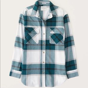 NWT! Abercrombie Oversized Flannel Shirt Jacket, green plaid, size M